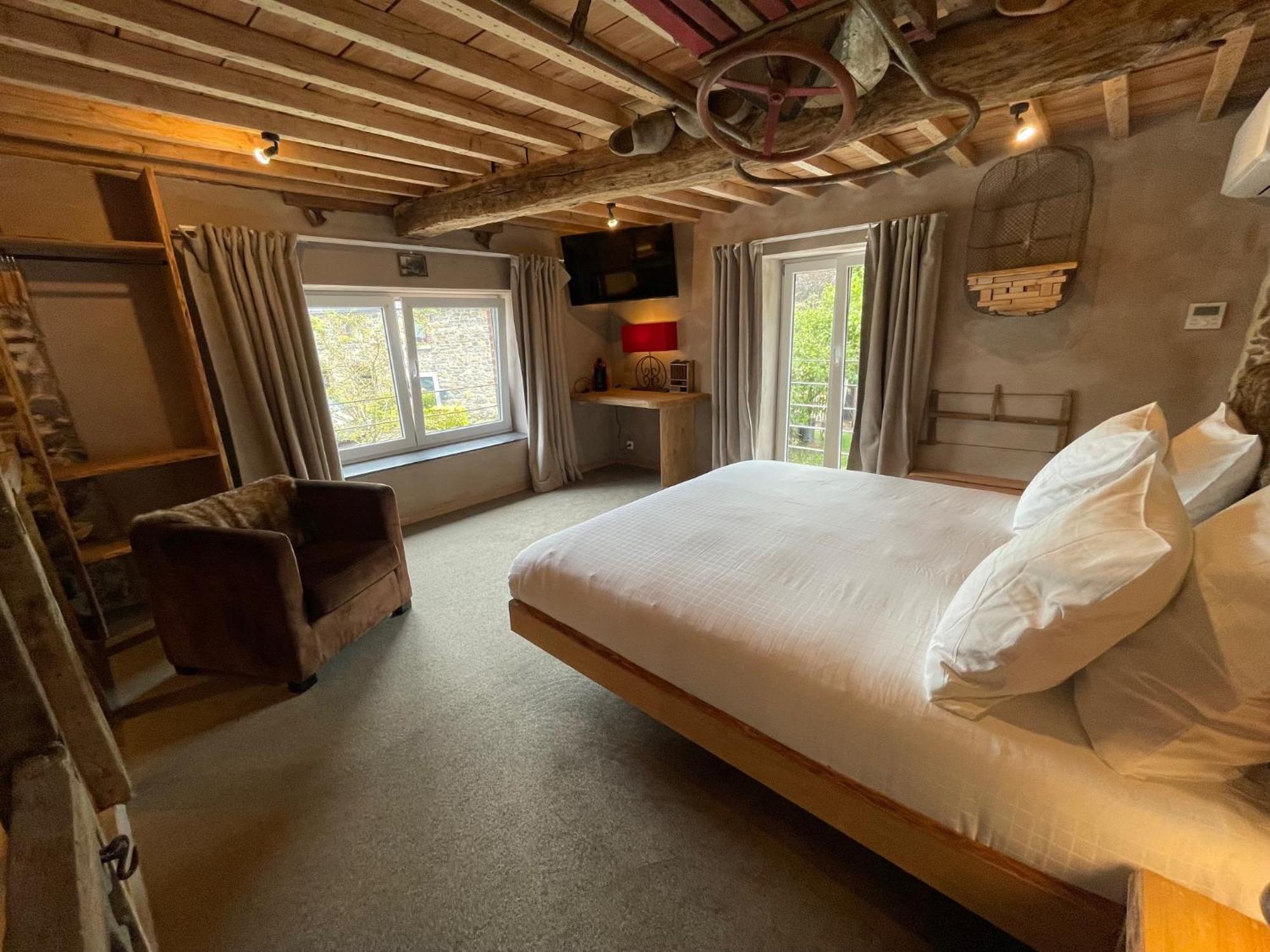 Les Chambres De Laurette Spa Zewnętrze zdjęcie