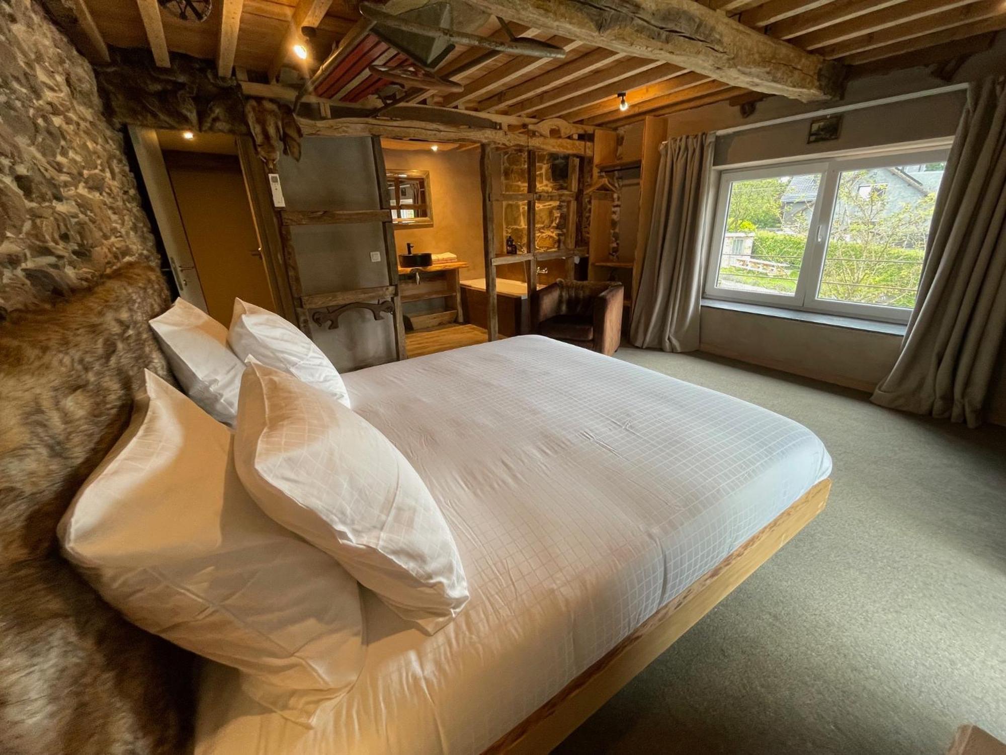 Les Chambres De Laurette Spa Zewnętrze zdjęcie