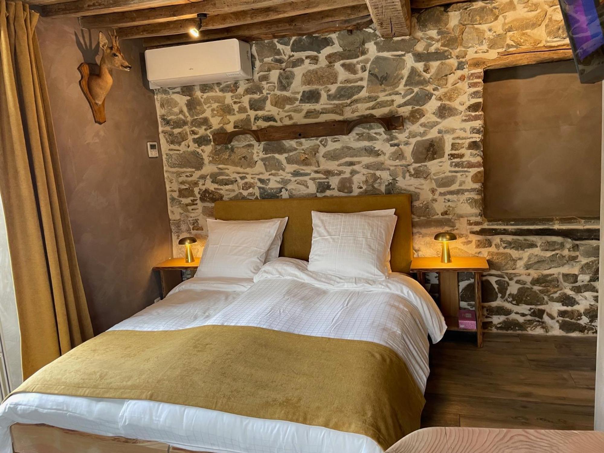 Les Chambres De Laurette Spa Zewnętrze zdjęcie